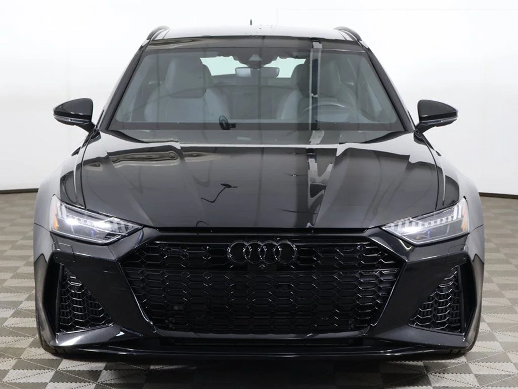 Used 2025 Mythos Black Metallic Audi 4.0T image 13