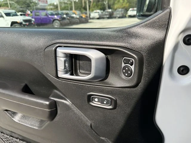 Used 2020 White Jeep Unlimited Sport S image 21