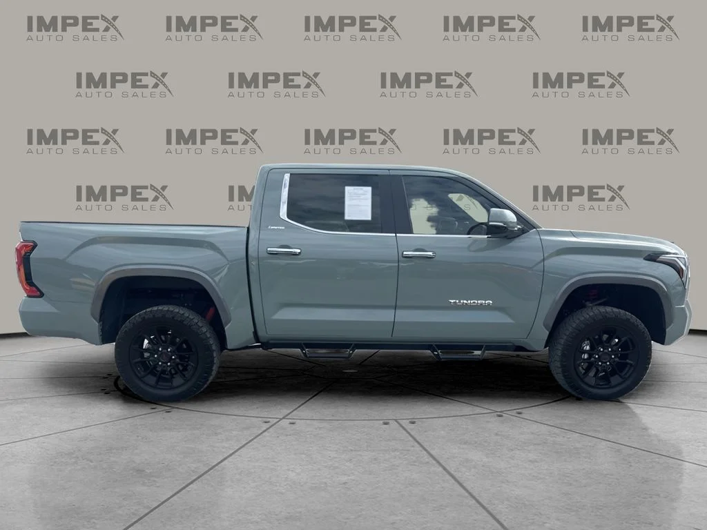 Used 2025  Toyota Limited image 3