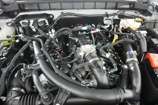 New 2026 Avalanche Gray Ford Outer Banks® image 38