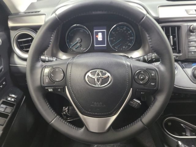Used 2016 Classic Silver Metallic Toyota Limited image 26