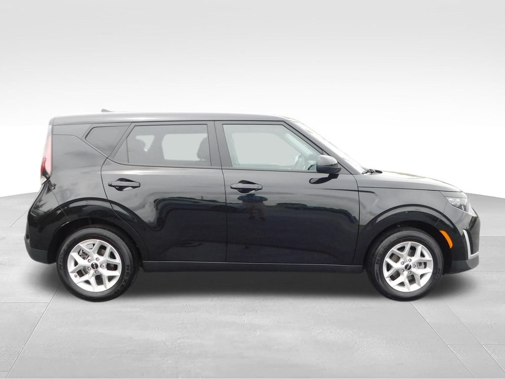 Used 2025 Kia Soul LX with VIN KNDJ23AU0S7963525 for sale in Richmond, IN