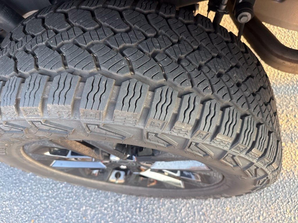 Used 2025 Gray Jeep Nighthawk image 18