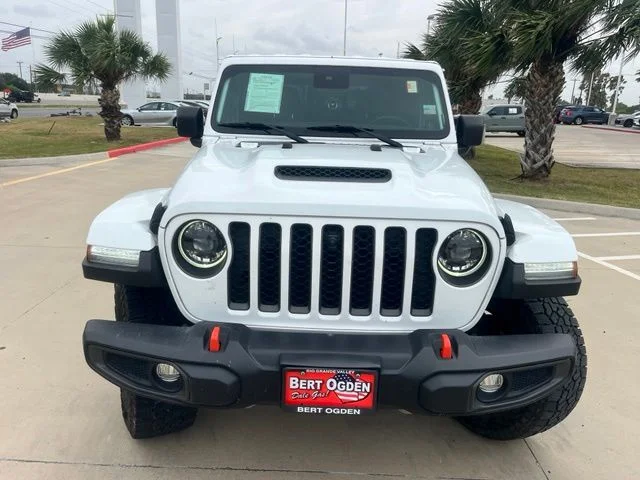 Used 2023 White Jeep Mojave image 2