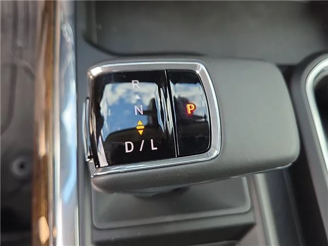New 2026 Sterling Metallic GMC Elevation image 18