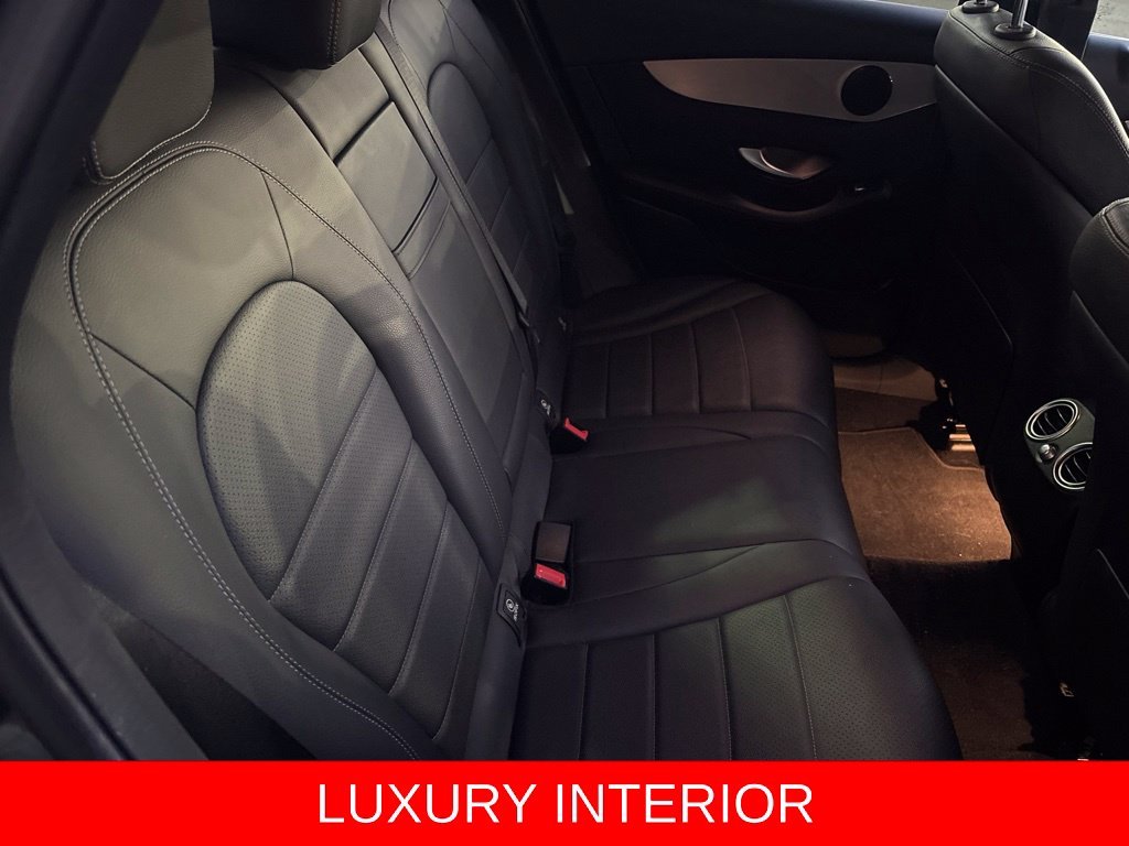 Used 2022 Black Mercedes-Benz GLC 300 image 24
