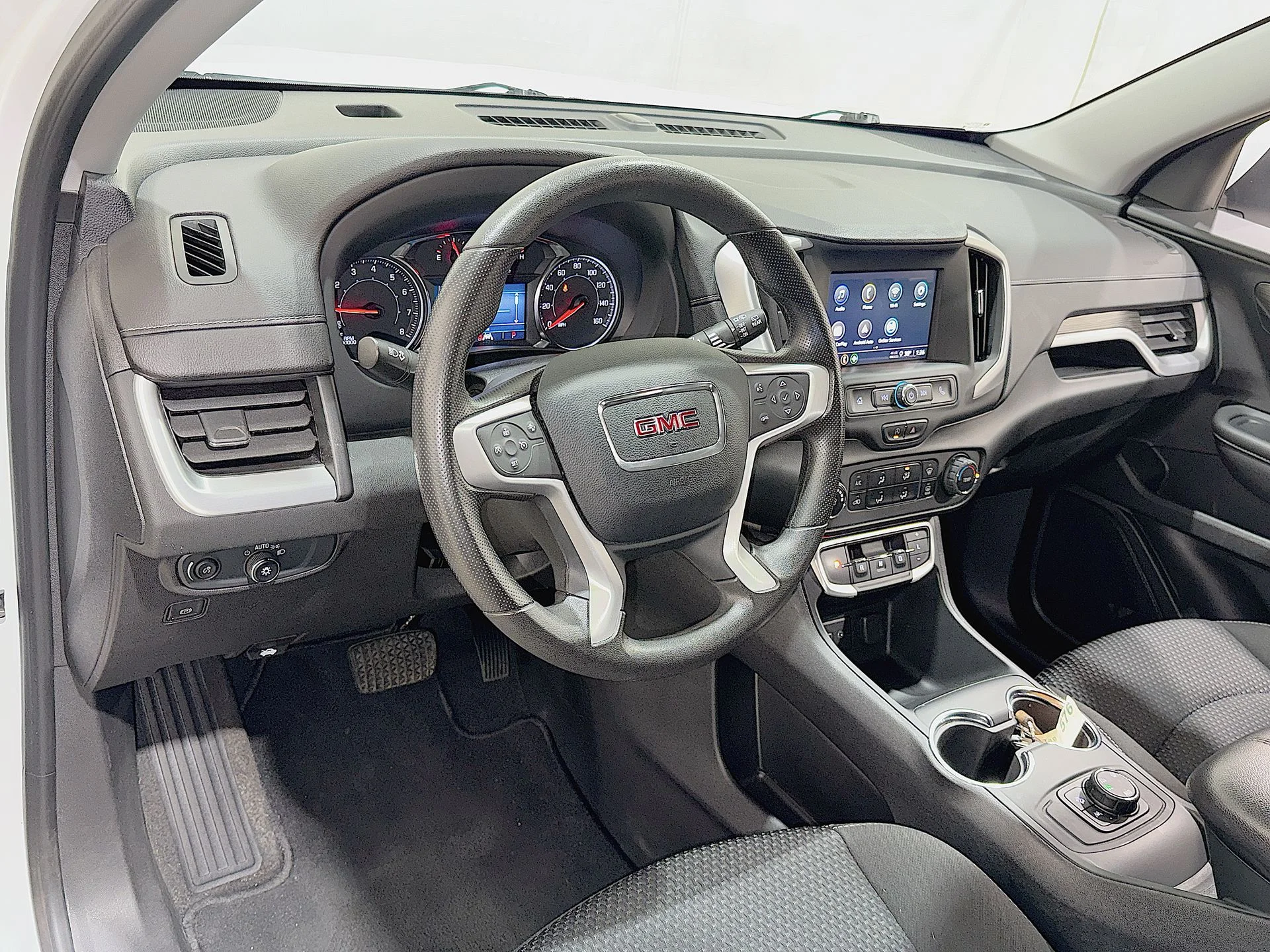 Used 2023 Summit White GMC SLE image 10