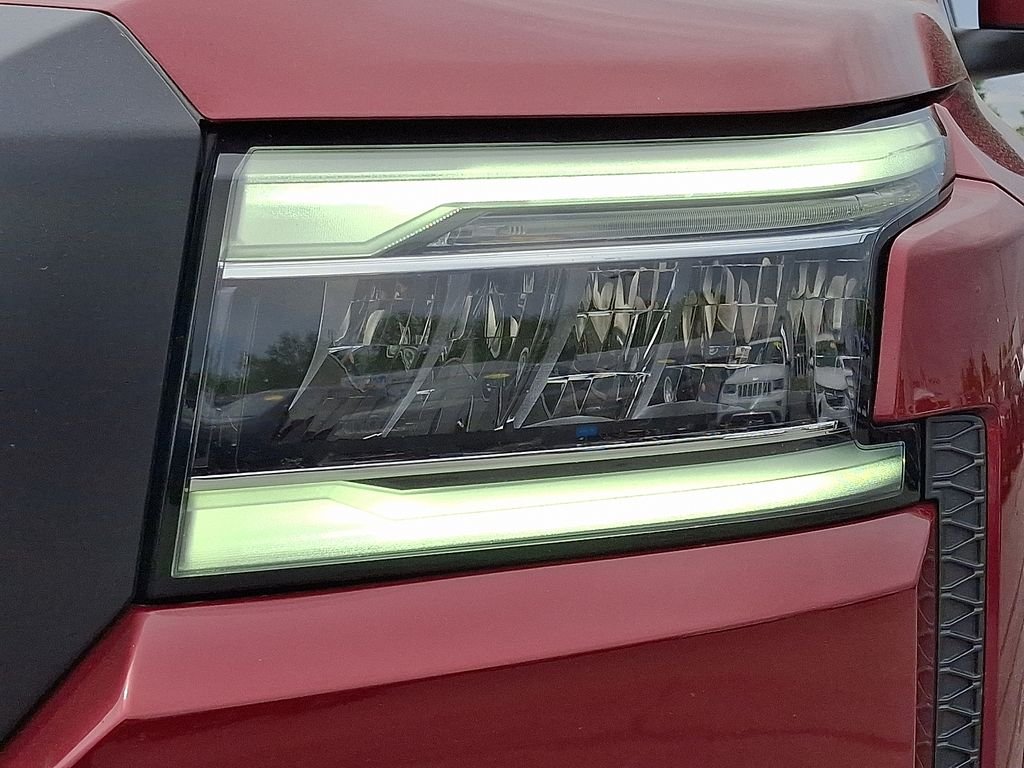 Used 2024 Red Nissan PRO-4X image 10