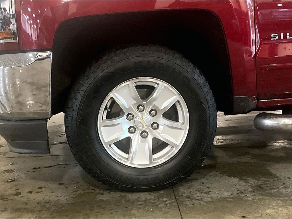 Used 2016 Red Chevrolet LT image 7