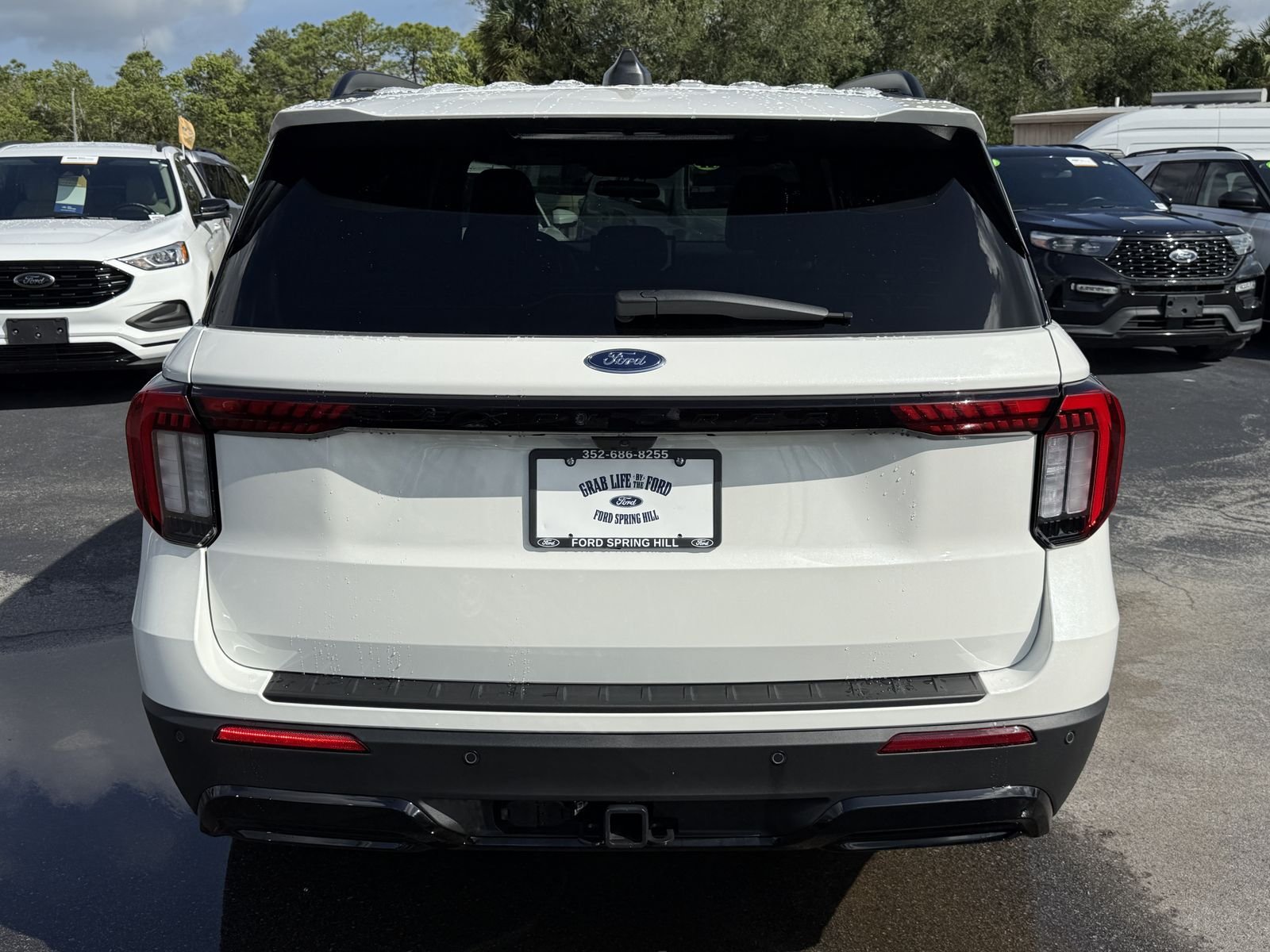 Used 2025 White Metallic Ford ST-Line image 6