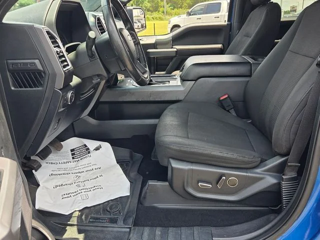 Used 2016 Blue Ford XLT image 5
