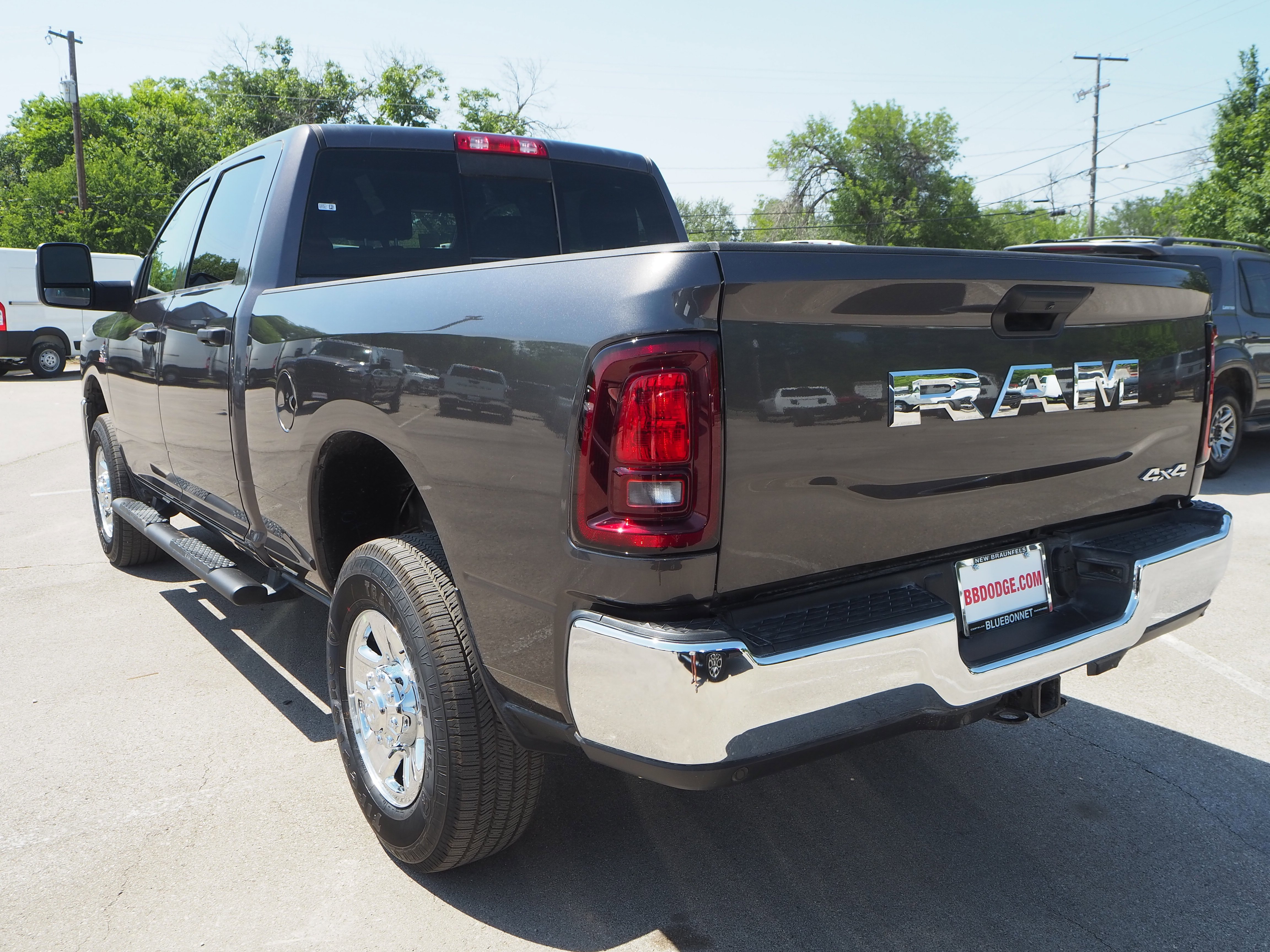 2025 RAM 2500 Tradesman - Photo 8
