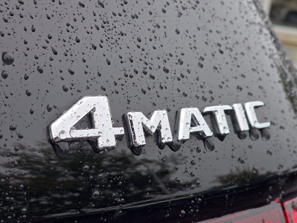 Certified Used 2023  Mercedes-Benz GLB 250 image 15