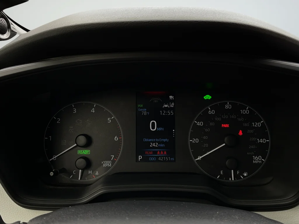 Used 2023  Toyota SE image 12