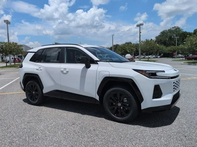New 2026 Ice Cap Toyota SE image 2