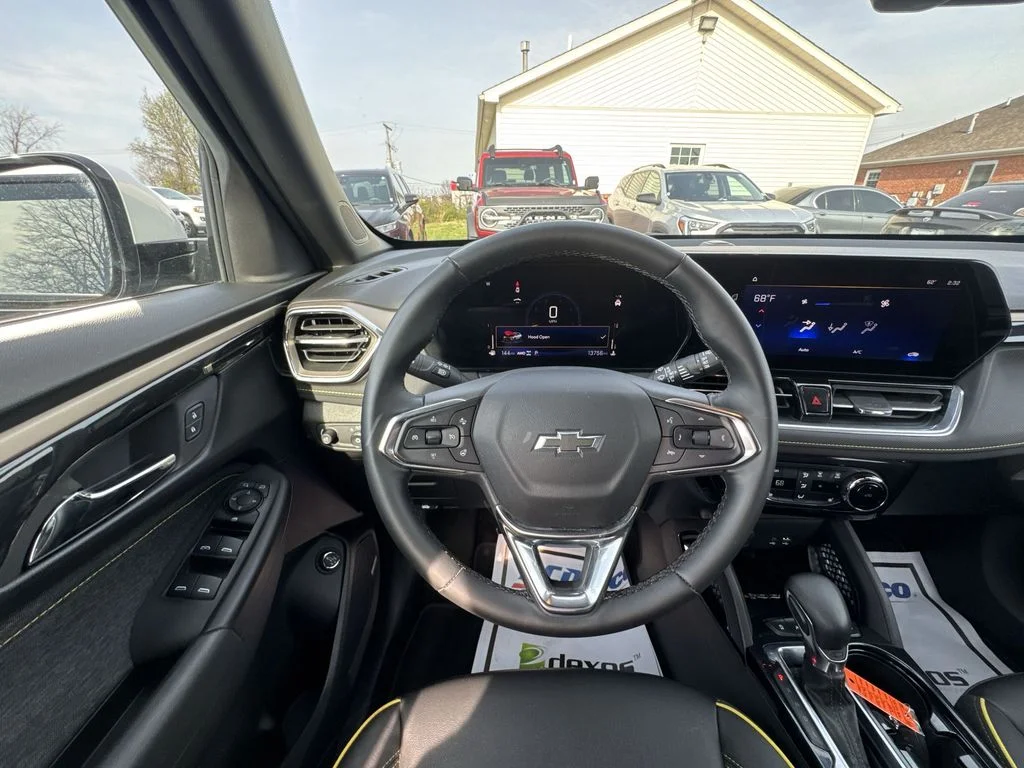 Used 2025 Gray Chevrolet ACTIV image 14