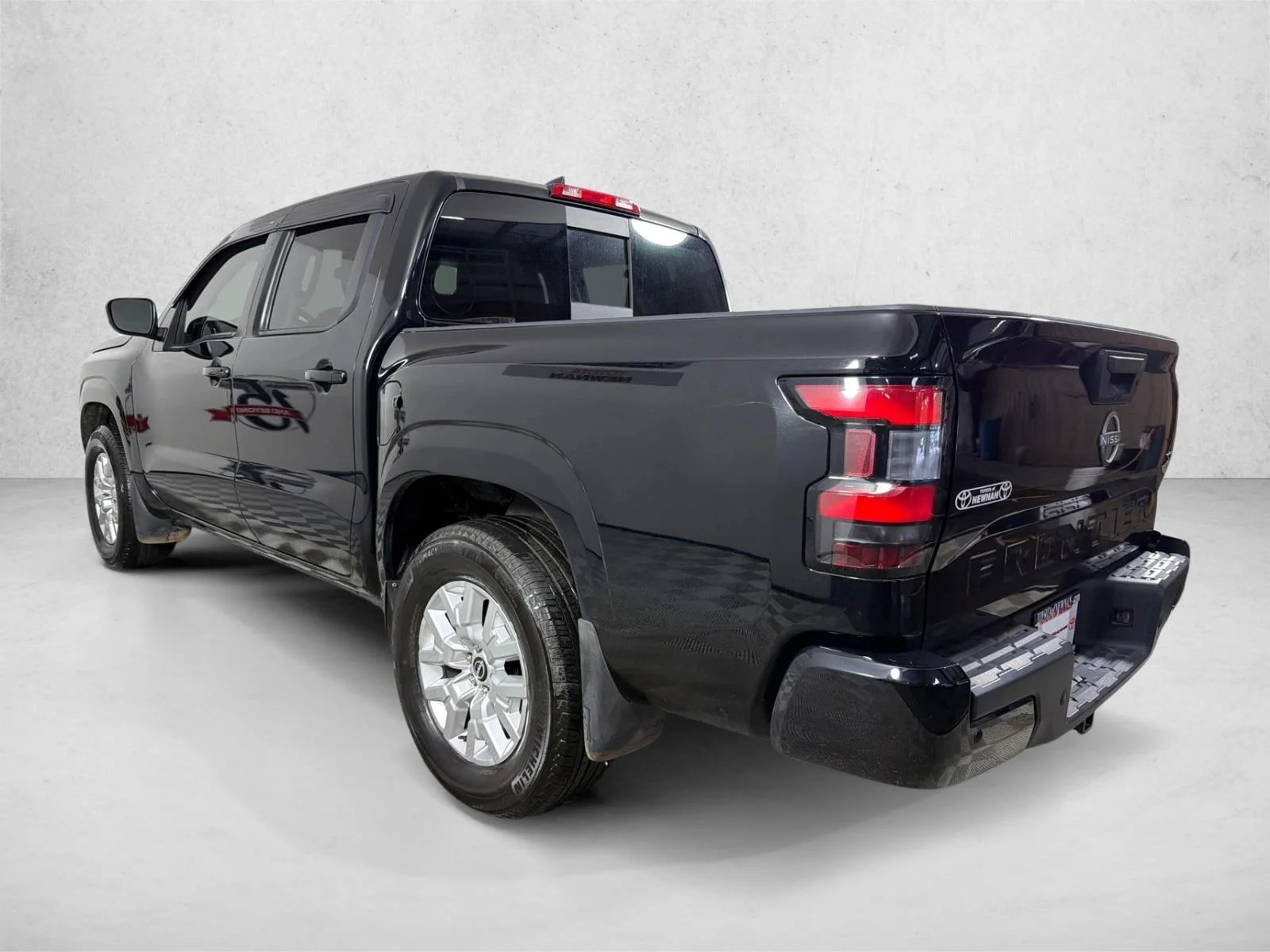 Used 2024 Blue Nissan SV image 5