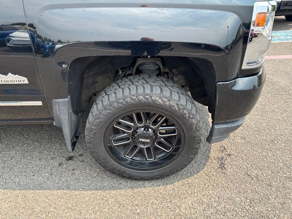 Used 2016 Black Chevrolet High Country image 9