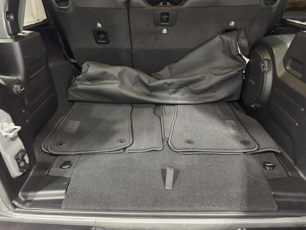 Used 2023 Sting-Gray Clearcoat Jeep Rubicon 392 image 43