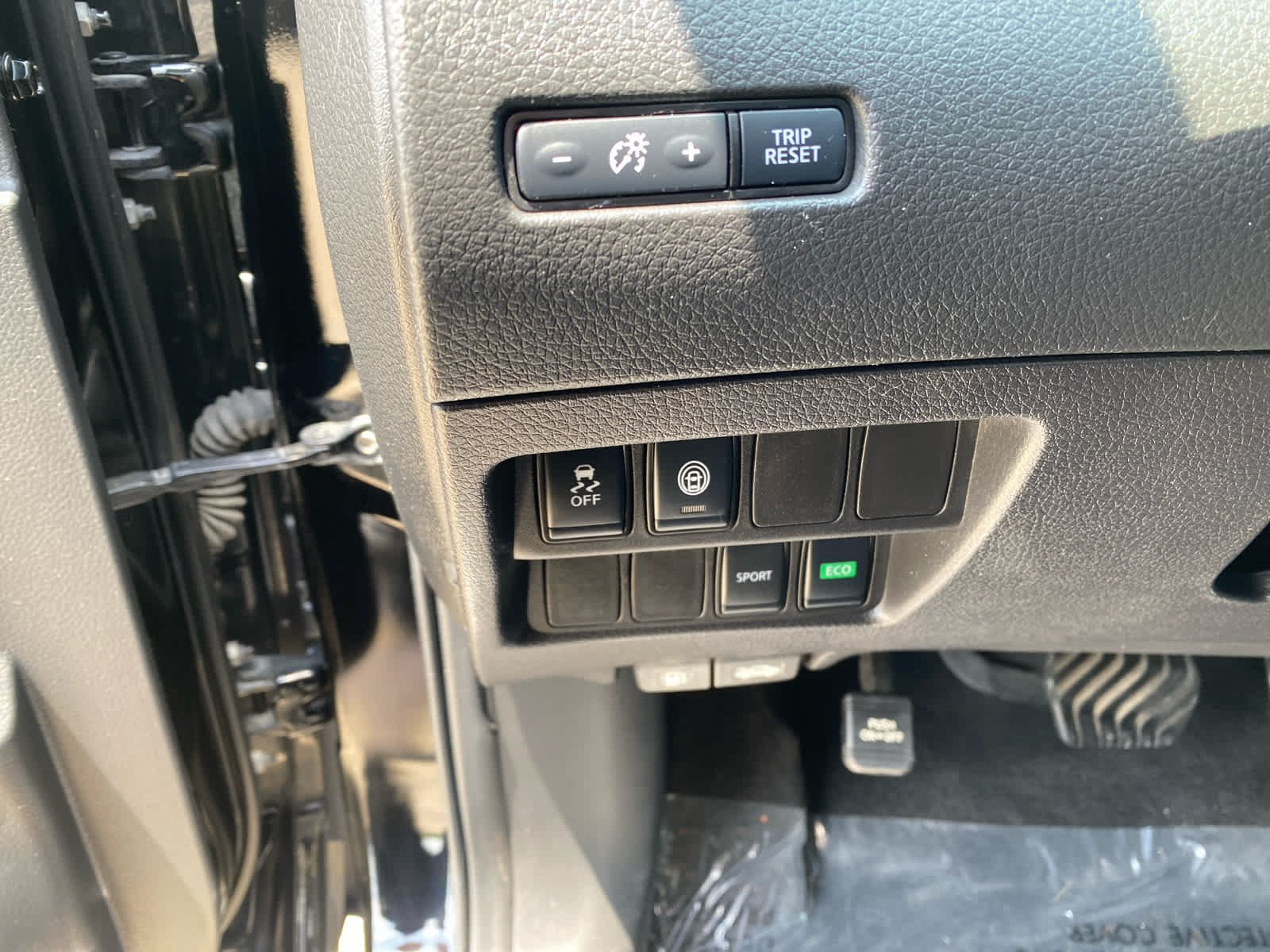 Used 2020 Black Nissan S image 10