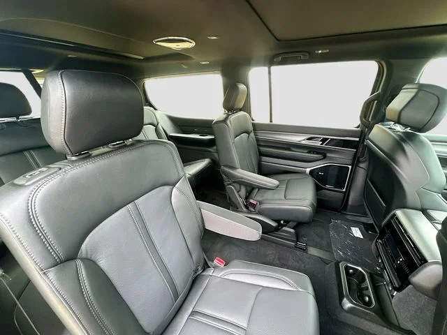 New 2026 Steel Blue Jeep Limited Altitude image 36