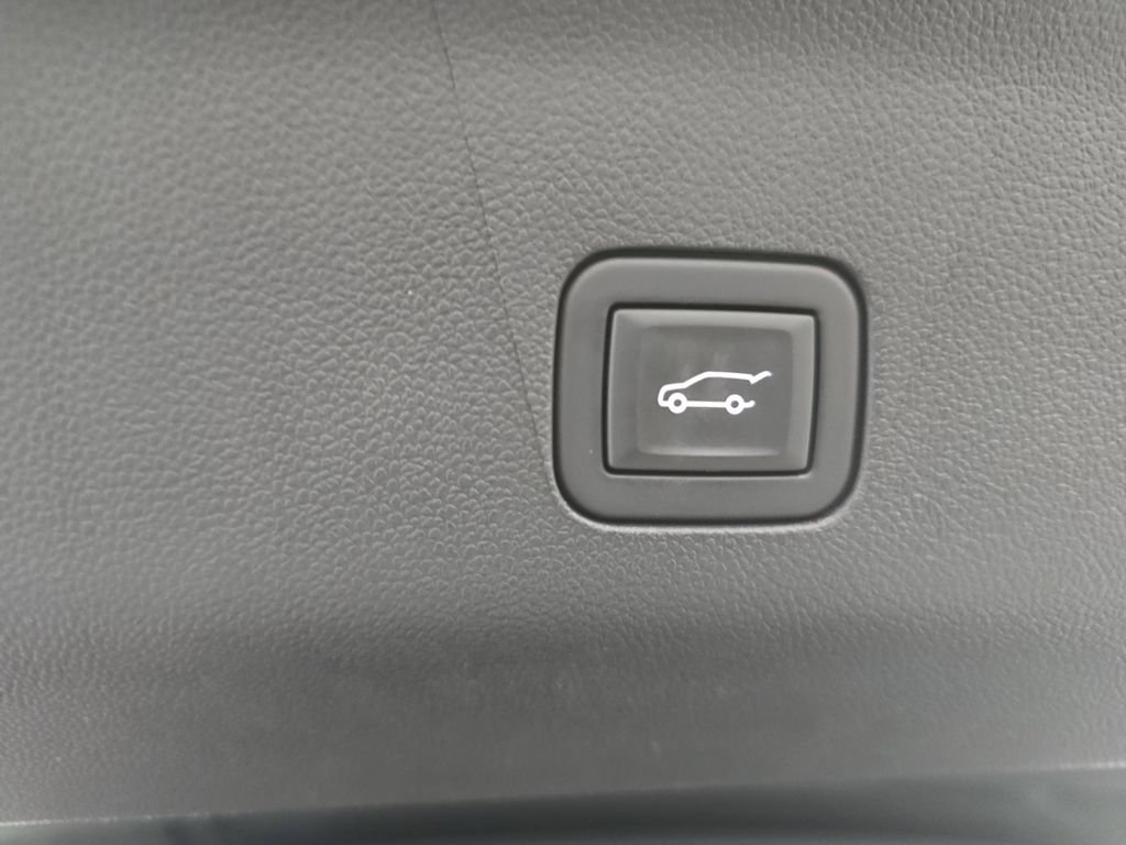 Used 2024 Titanium Rush Metallic GMC Denali image 30