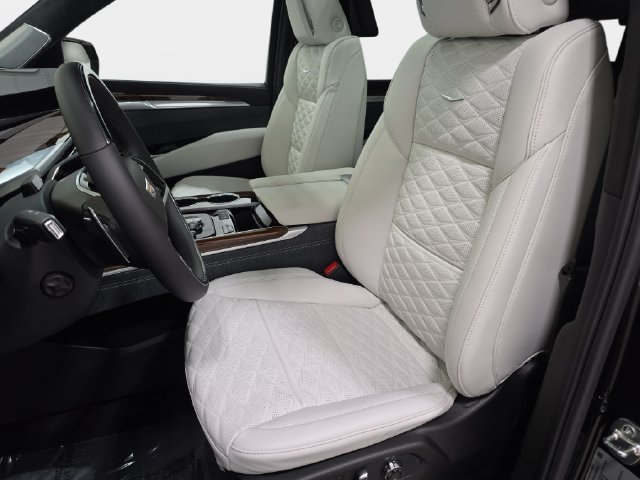 2026 Cadillac Escalade Platinum Sport - Photo 11