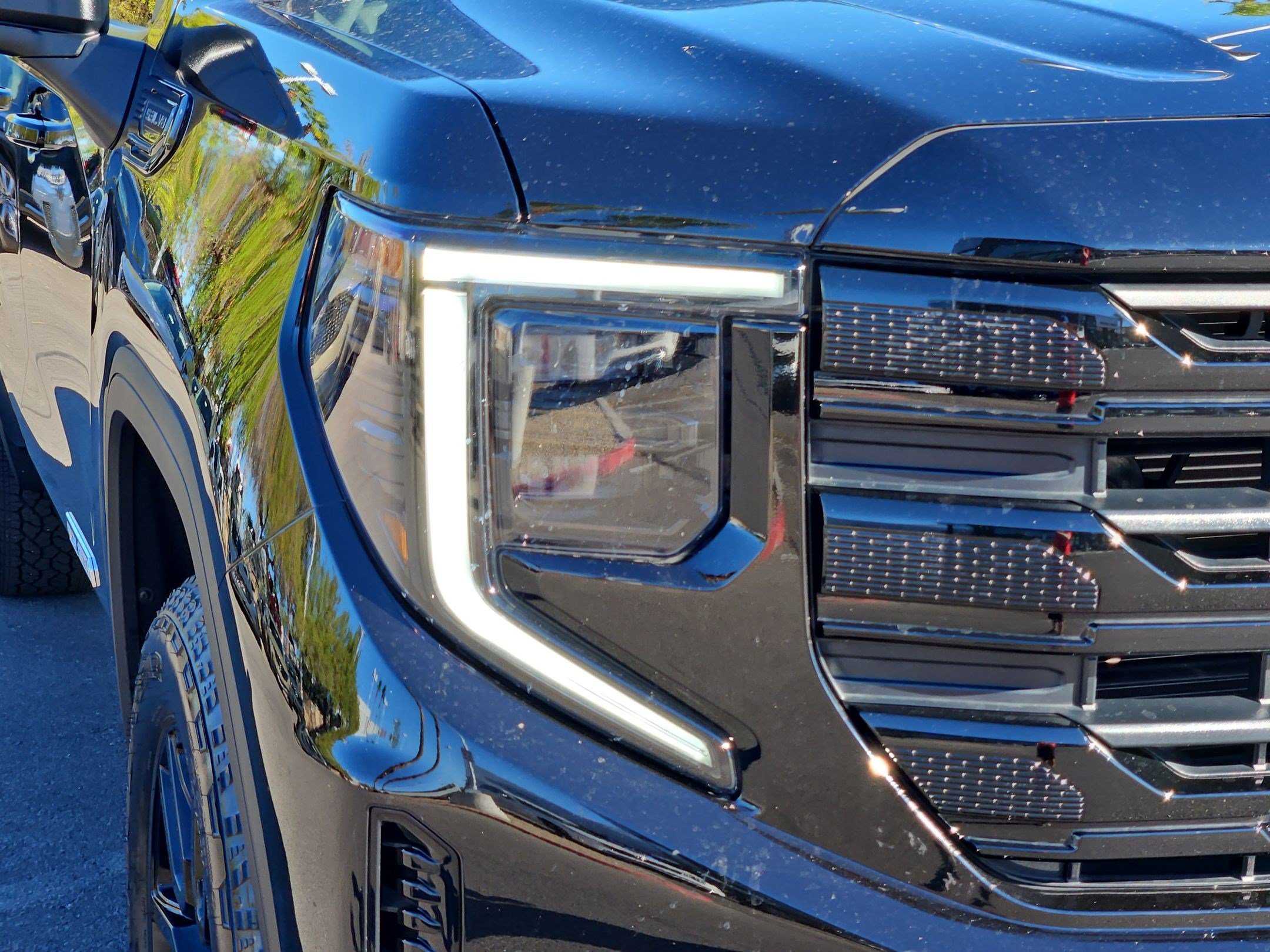 2024 GMC Sierra 1500 Elevation - Photo 10