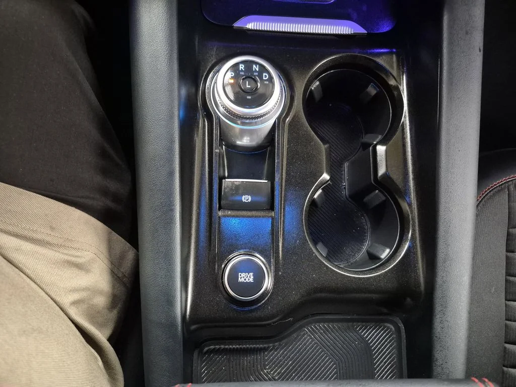 Used 2025 Vapor Blue Metallic Ford ST-Line image 31