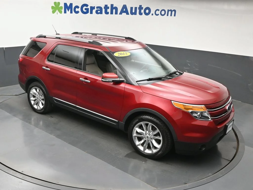 Used 2015 Red Ford Limited image 3