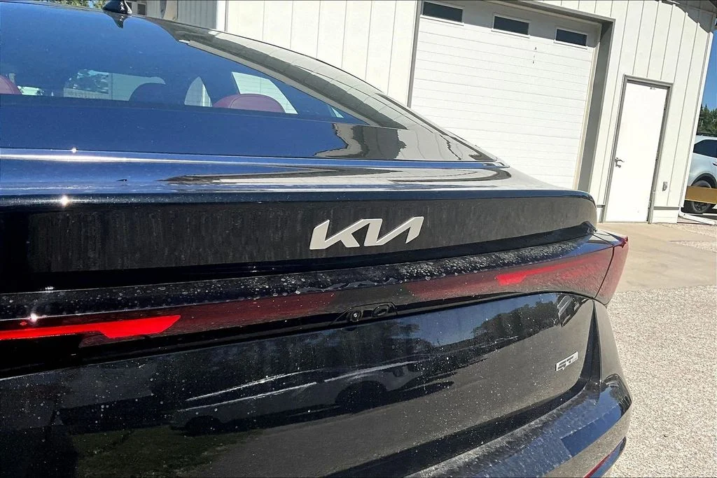 New 2026 Aurora Black Pearl Kia GT-Line AWD image 9