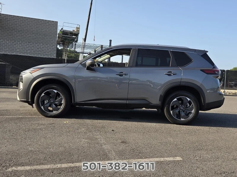 Used 2024 Gun Metallic NISSAN AWD SV image 2