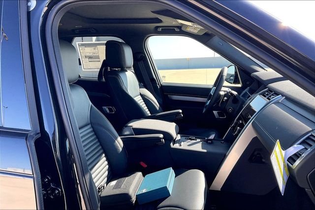 New 2026 Santorini Black Land Rover Gemini Edition image 11