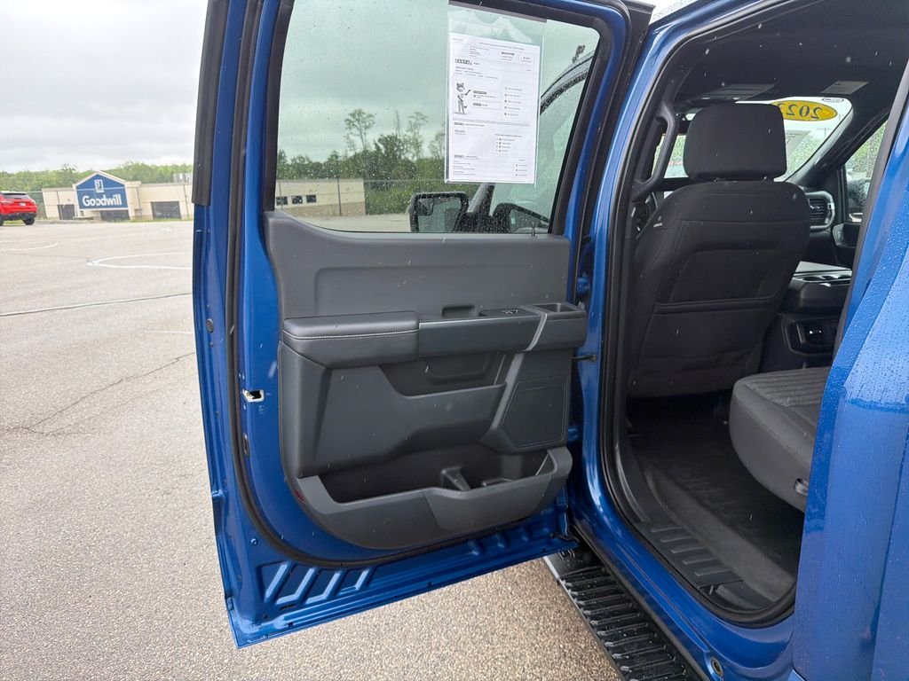 Used 2023 Blue Ford XL image 23