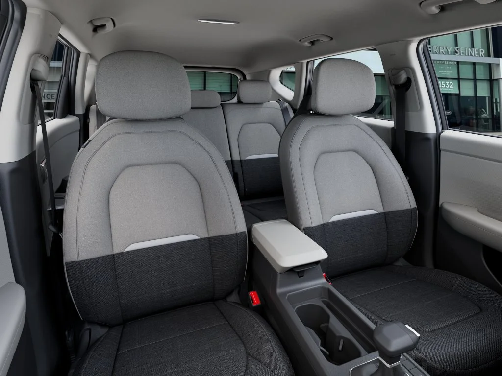 New 2027 Snow White Pearl Kia S image 15