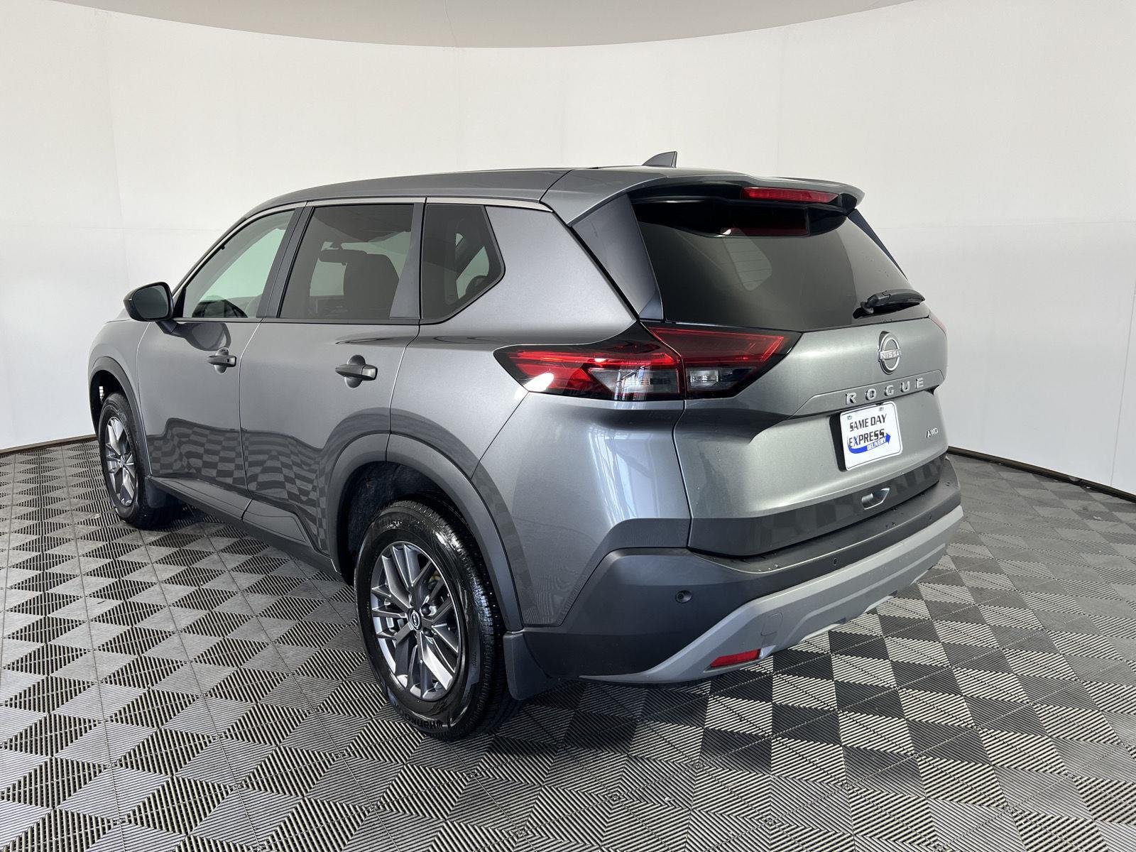 Used 2023 Gun Metallic Nissan S image 25