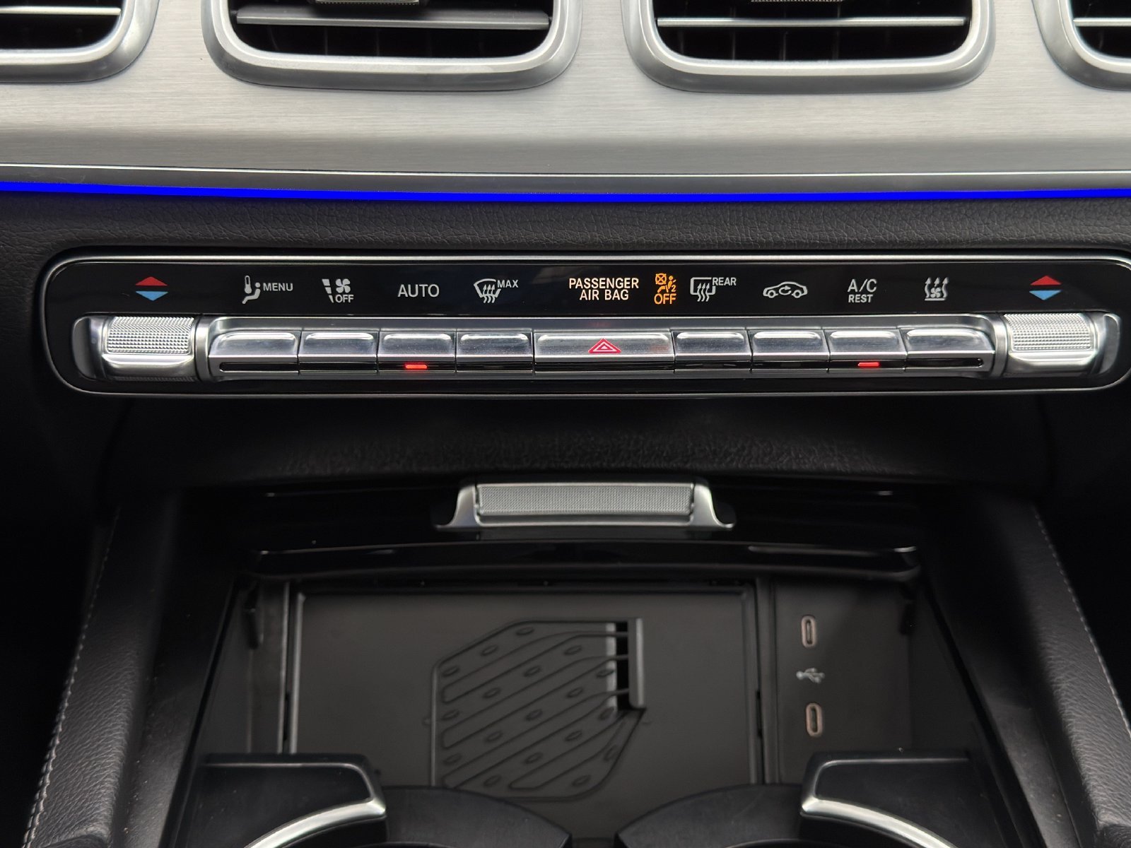 Used 2024 Gray Mercedes-Benz GLE 450e image 18