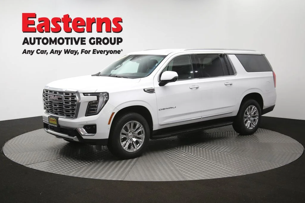 Used 2025 White GMC Denali image 63