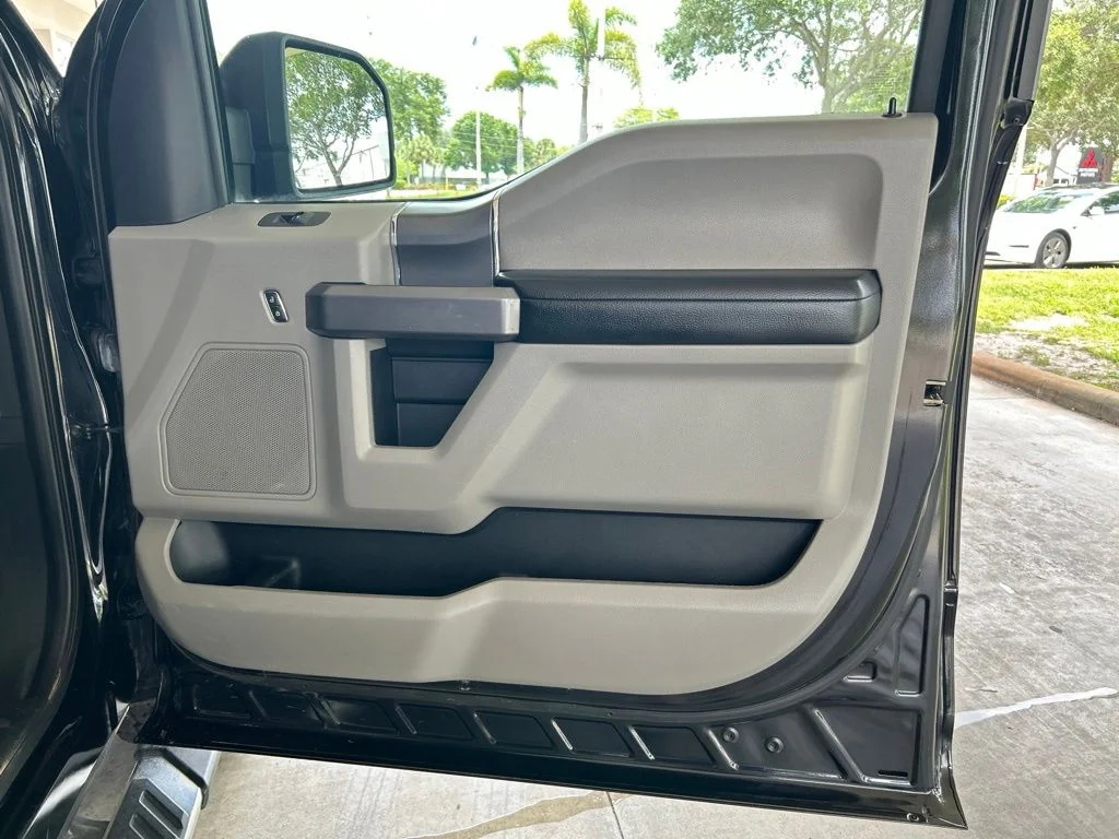 Used 2019 Black Ford XLT image 30