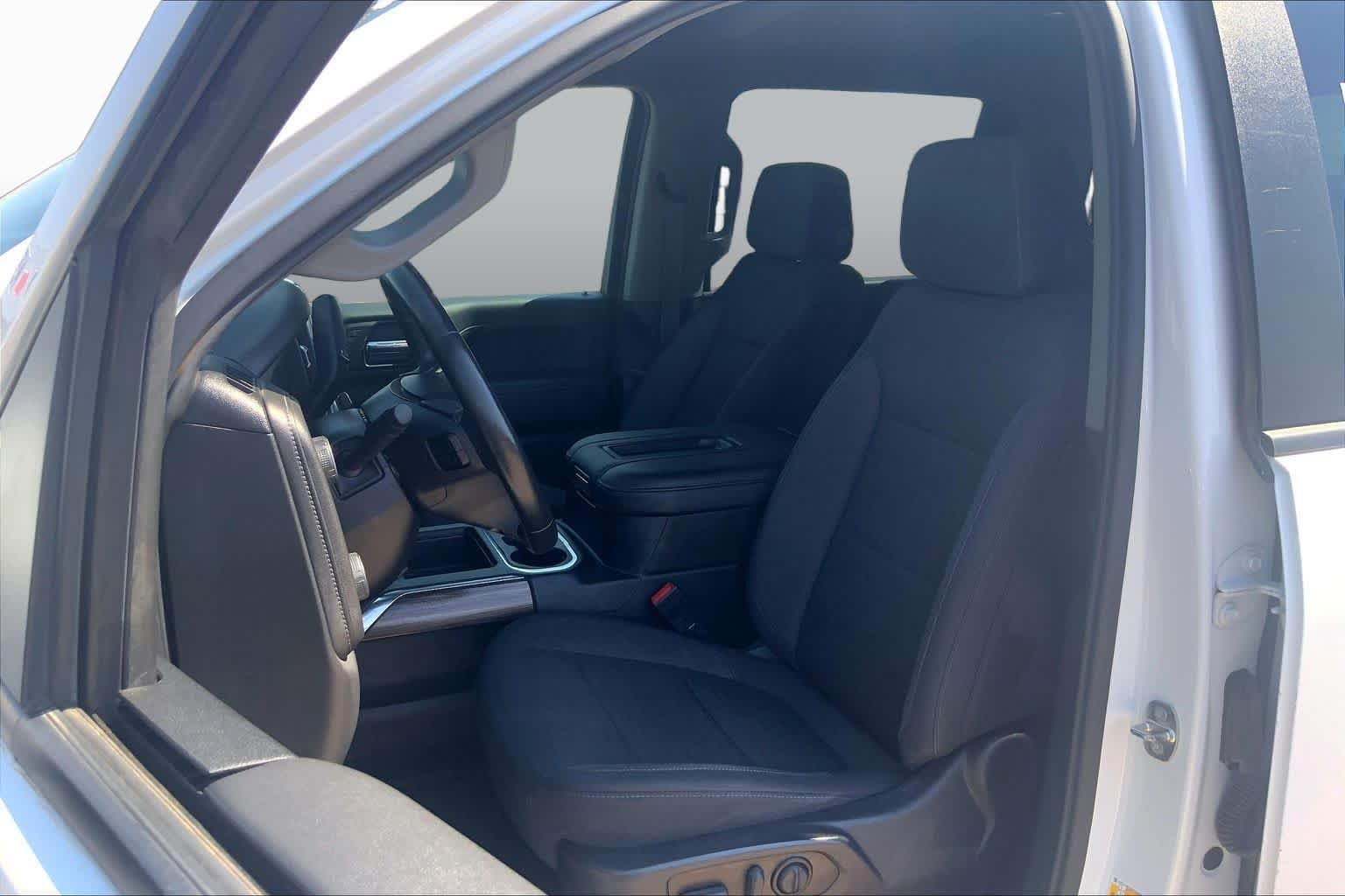 Used 2022 Summit White Chevrolet LT image 8