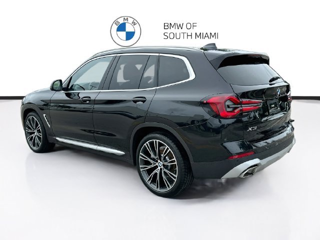 Used 2023 Black BMW sDrive30i image 5