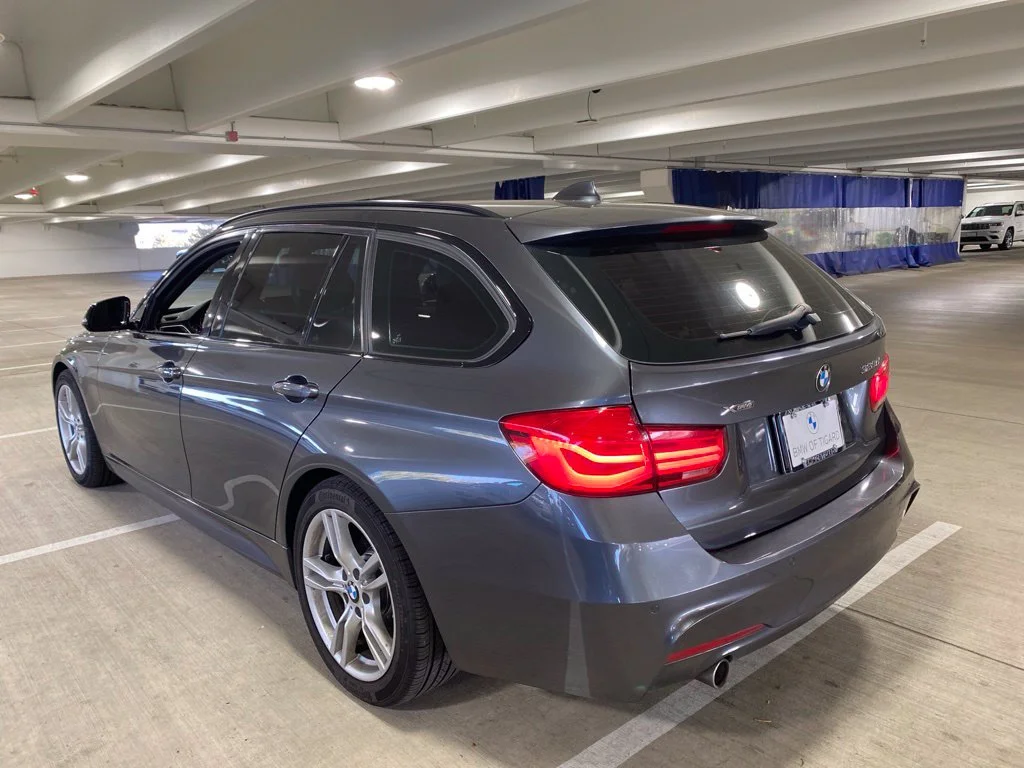 Used 2017  BMW 328d xDrive image 3