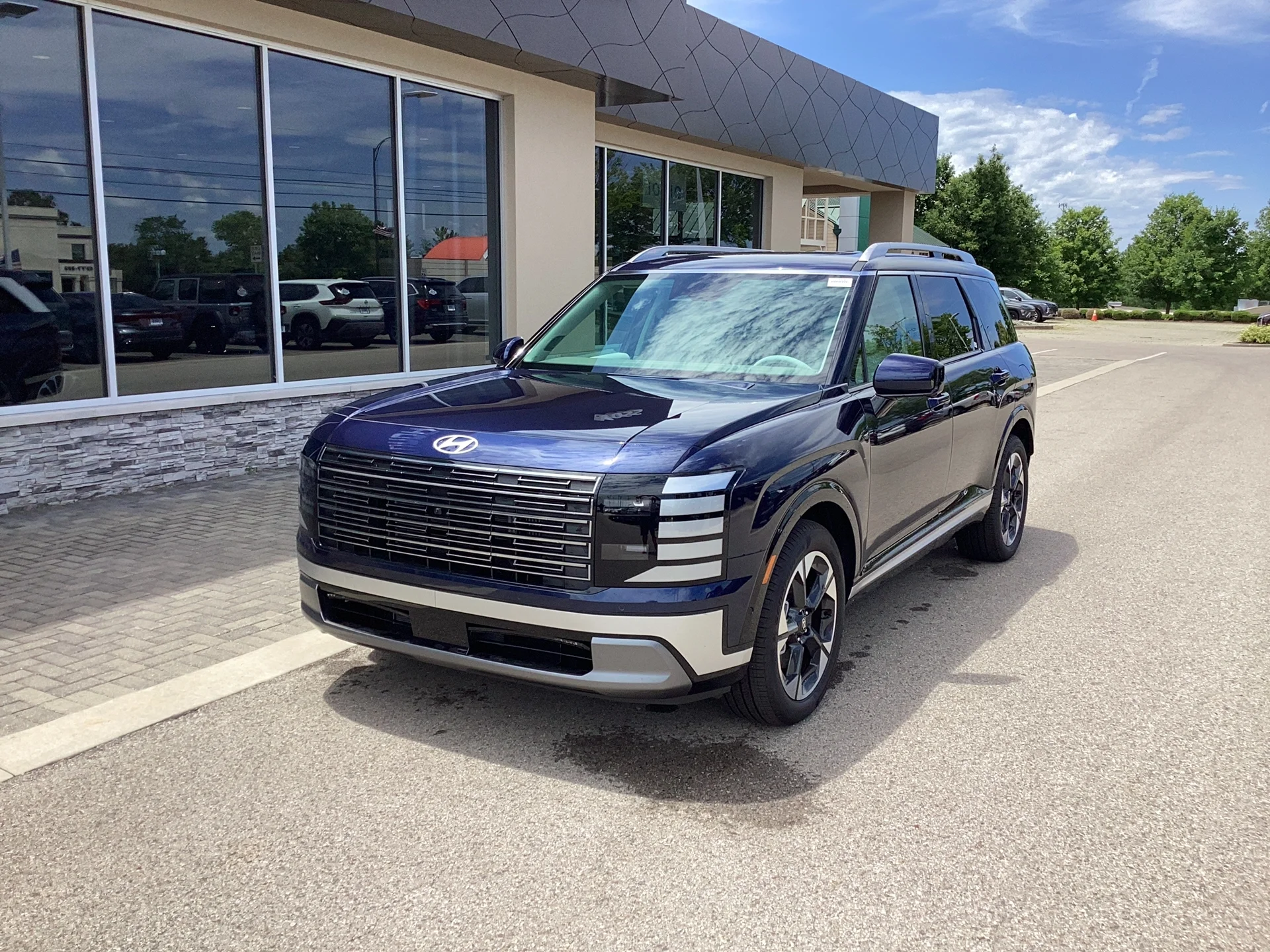 New 2026 Classy Blue Pearl Hyundai Limited image 1