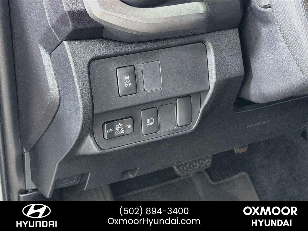 Used 2023 Ice Cap Toyota SR5 image 10