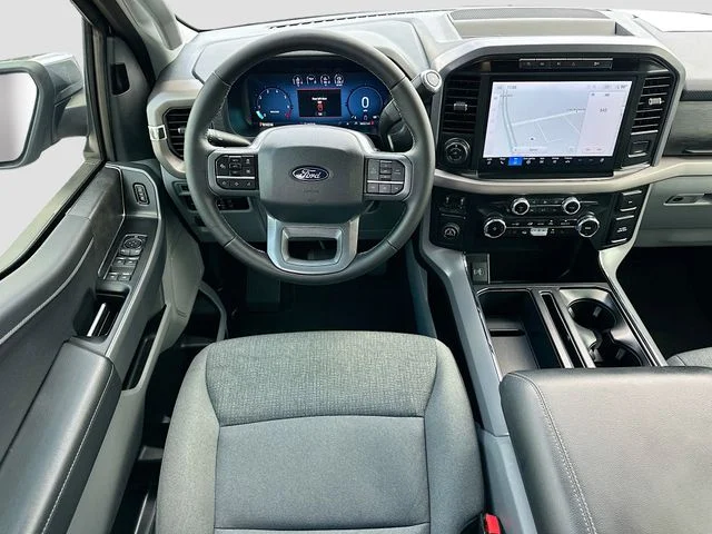 Used 2024 Silver Ford XLT image 22