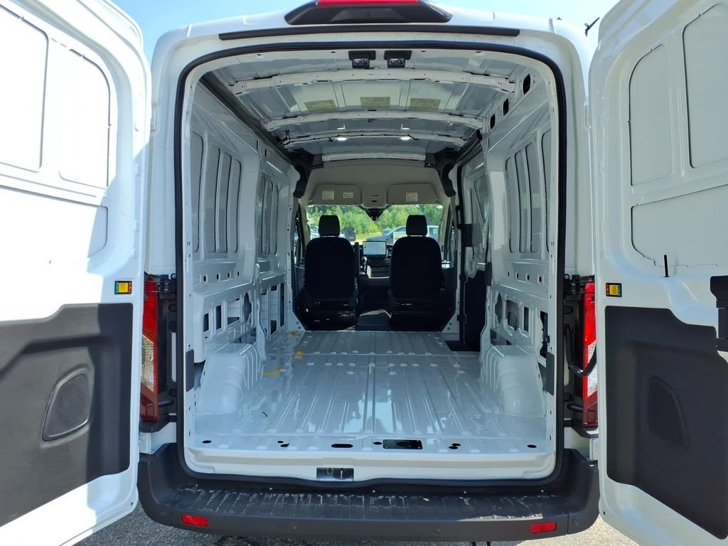 New 2026 Oxford White Ford Cargo Van image 12