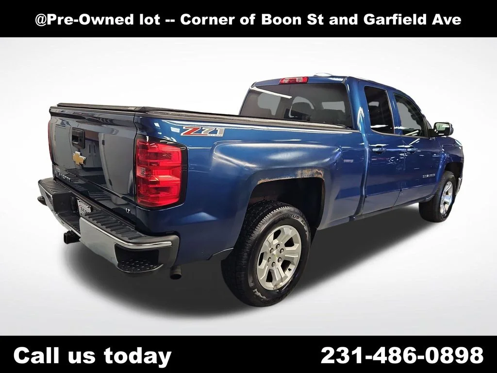 Used 2015 Blue Chevrolet LT image 5