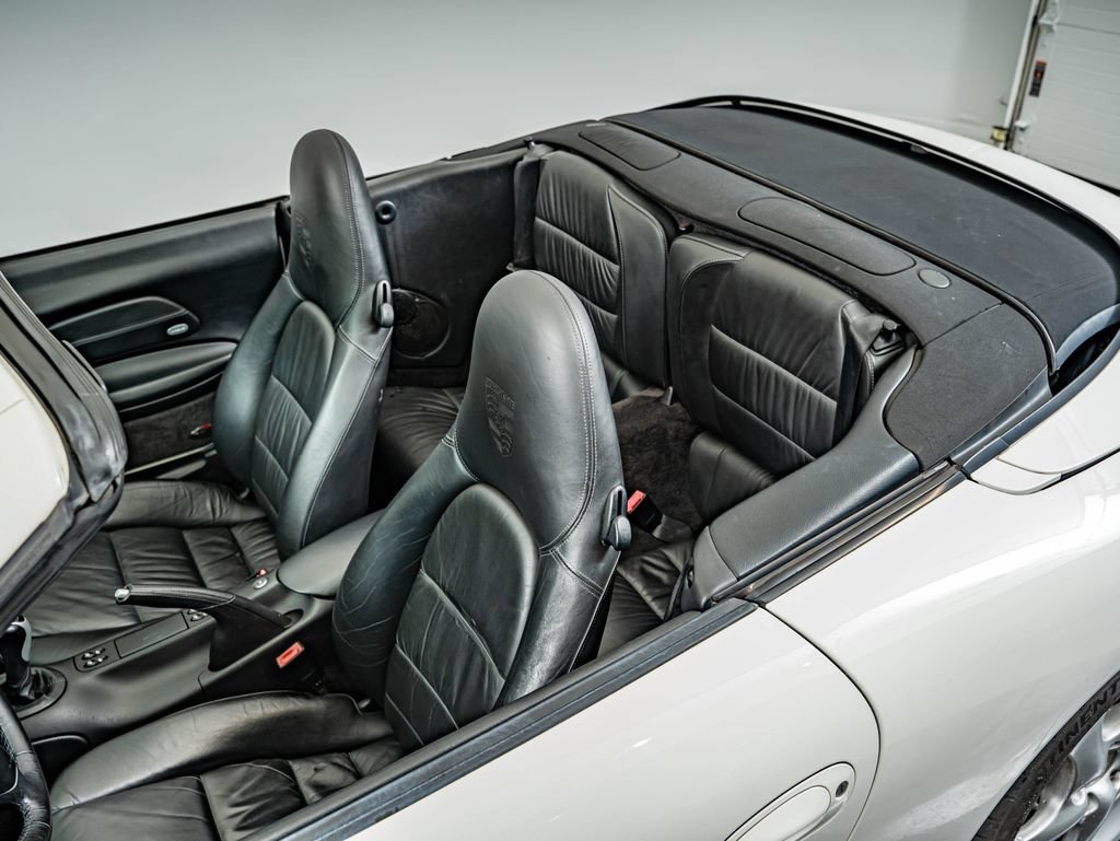 Used 2003 Carrara White Porsche Carrera image 22