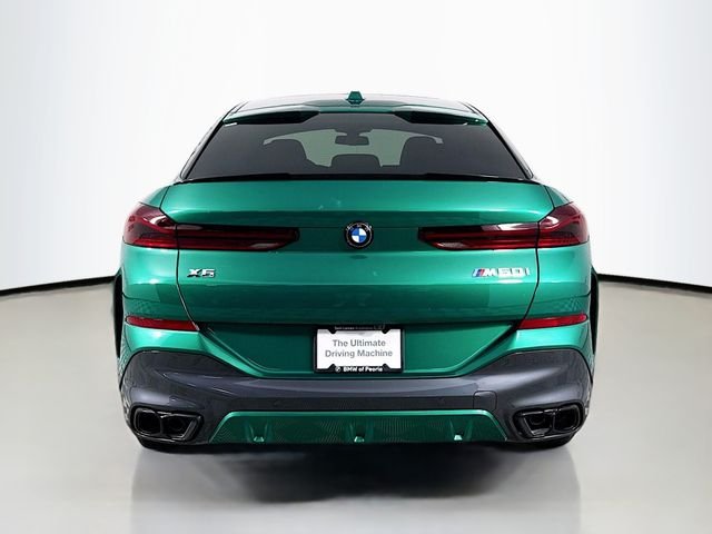 New 2027 Green Metallic BMW M60i image 6