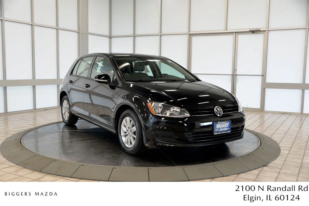 Used 2016 Black Volkswagen TSI S 4-Door image 1